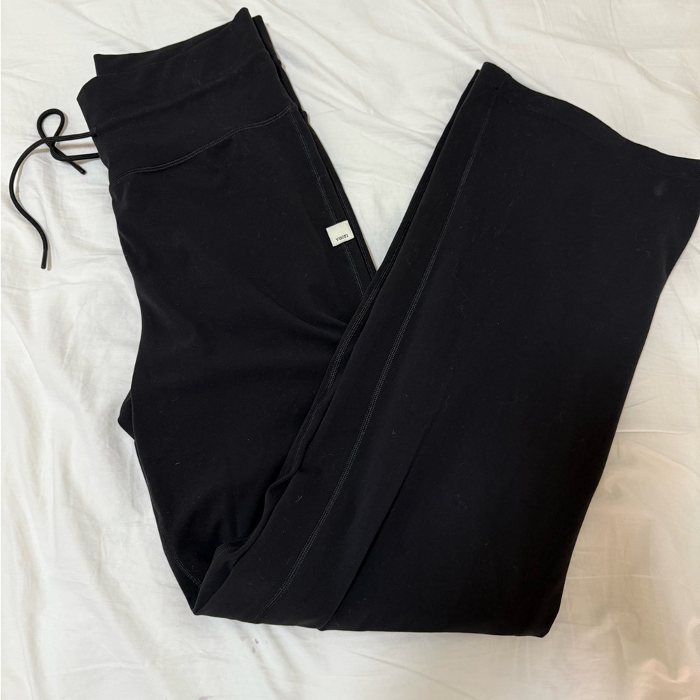 SOLD EUC Vuori Daily Wideleg Black Pants size M - Picture 5 of 5